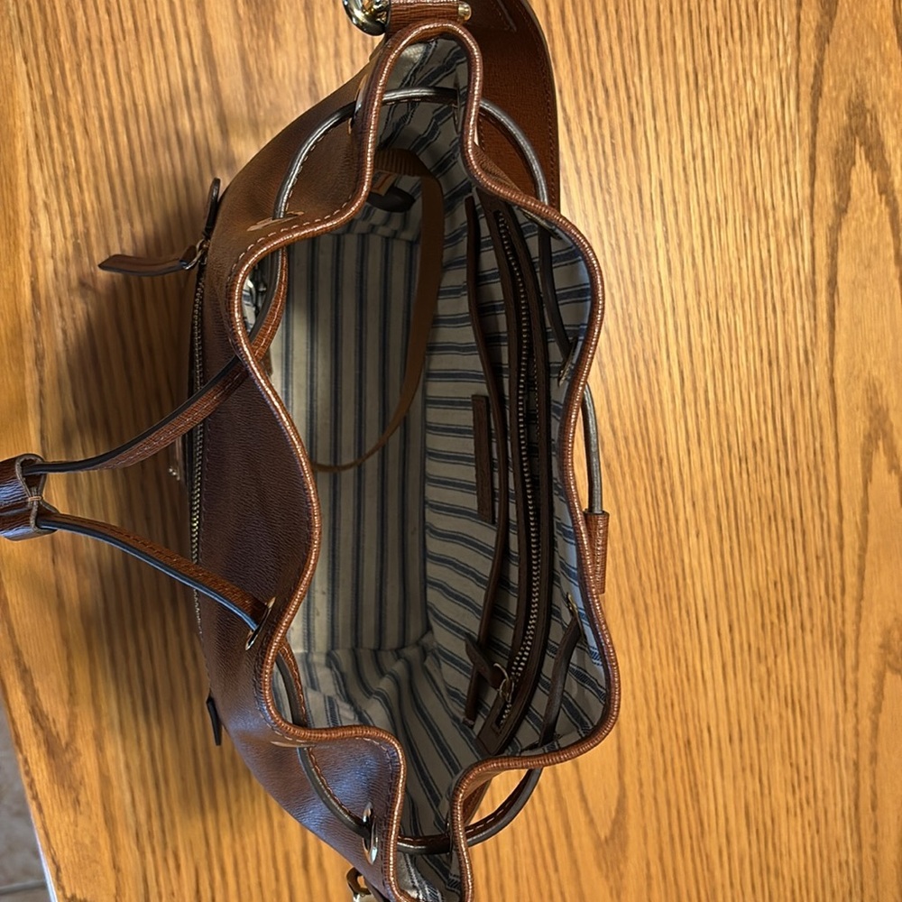 Dooney & Bourke saffiano leather bucket bag - Picture 3 of 5